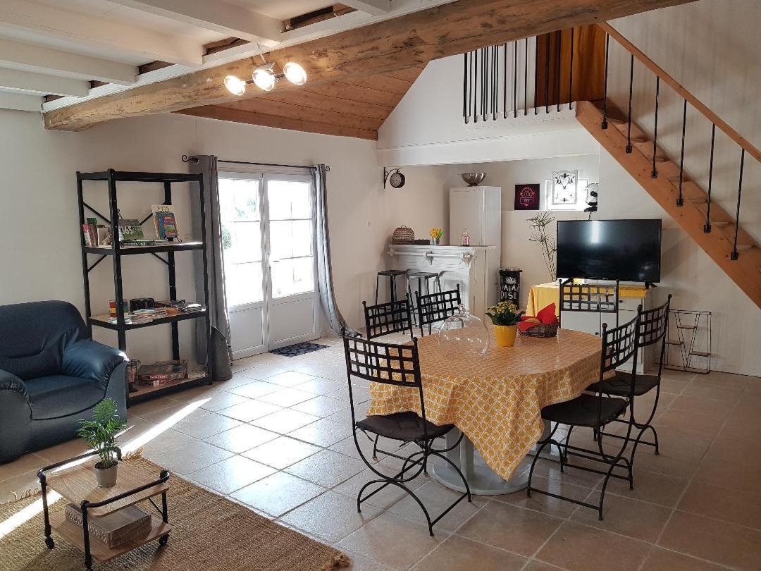 Bed and Breakfast Le Grand Coudreau Nazelles-Negron Zewnętrze zdjęcie