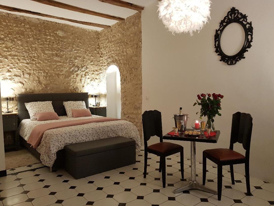 Bed and Breakfast Le Grand Coudreau Nazelles-Negron Zewnętrze zdjęcie